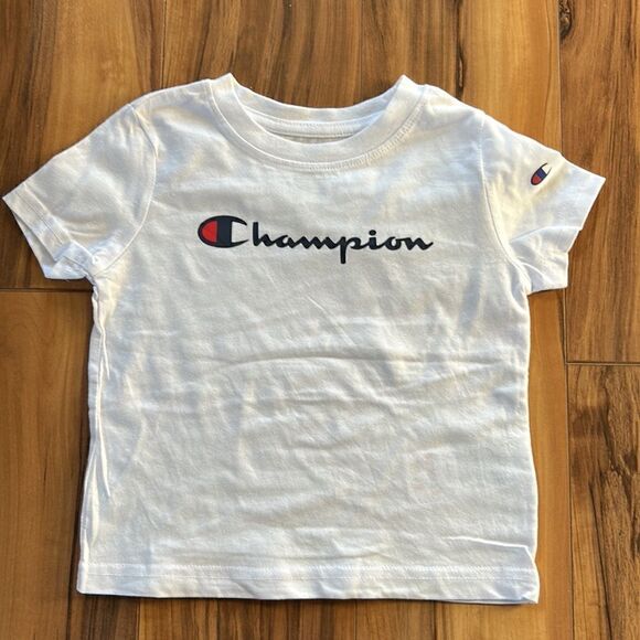 NEW Adidas Shorts And Champion Tee - Picture 3 of 4